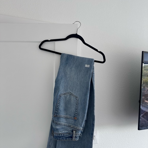 A VINTAGE FIT - Picture 4 of 4